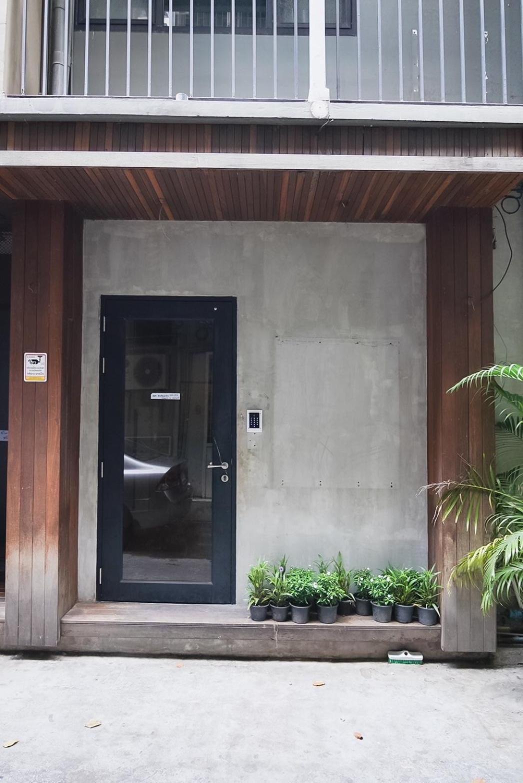 בנגקוק Z โกอินน์ สีลม - สถานีรถไฟฟ้าเซนต์หลุยส์ Go Inn Silom מראה חיצוני תמונה