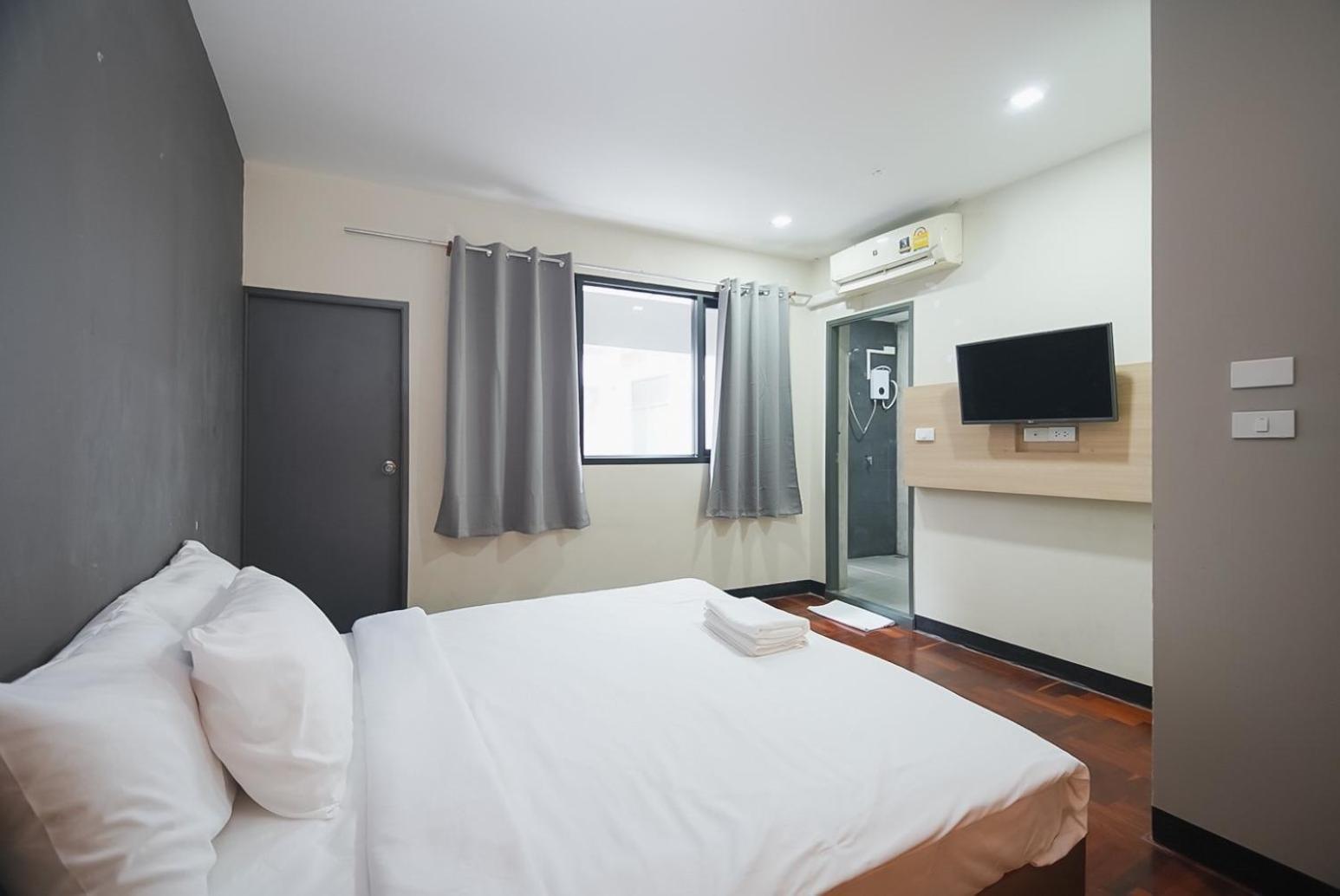 בנגקוק Z โกอินน์ สีลม - สถานีรถไฟฟ้าเซนต์หลุยส์ Go Inn Silom מראה חיצוני תמונה